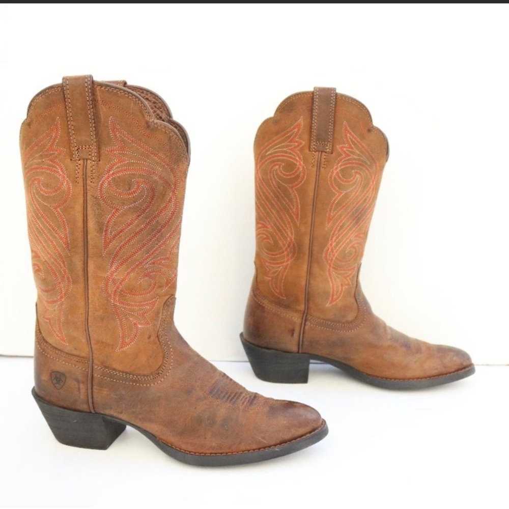 Women’s brown Western boots, Ariat size 7.5. - with red design stitching